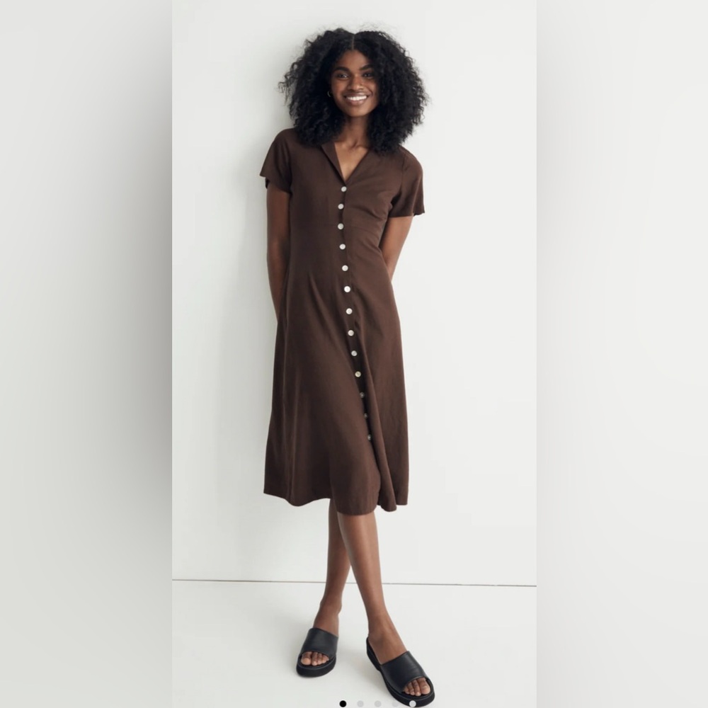 Madewell Kaci Midi Shirt Dress in Dark Coffee 
Size 4